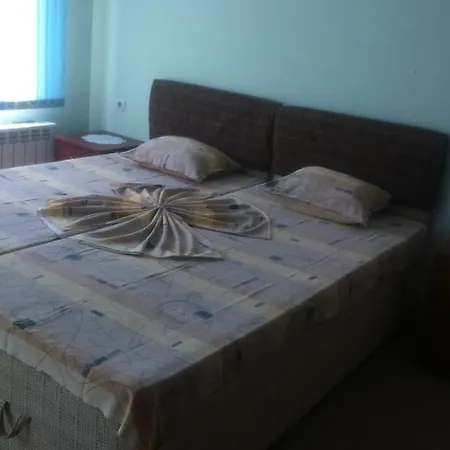 Guest house Enjoy 3*