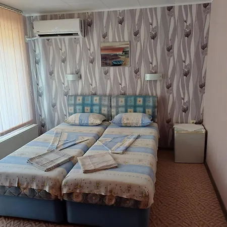 Enjoy Golden Sands